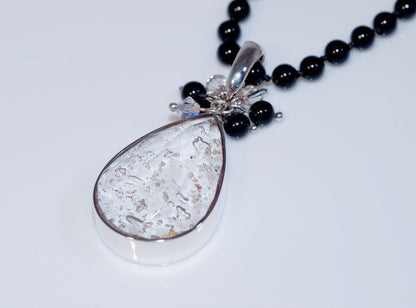 Silver Faceted Teardrop Pendant 20x25 mm, freshwater pearls/black onyx