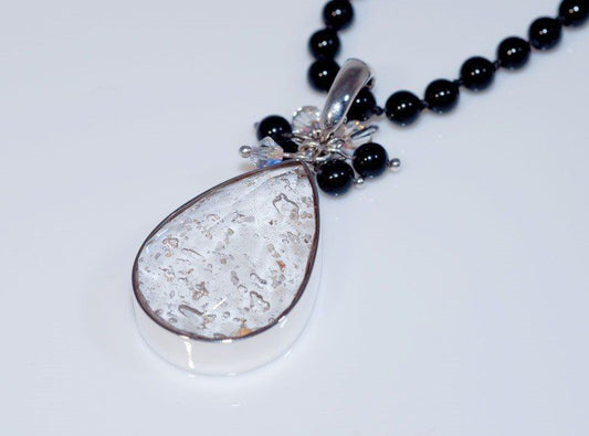 Silver Faceted Teardrop Pendant 20x25 mm, freshwater pearls/black onyx