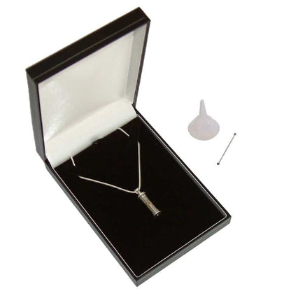 Horseshoe Memory Pendant Capsule