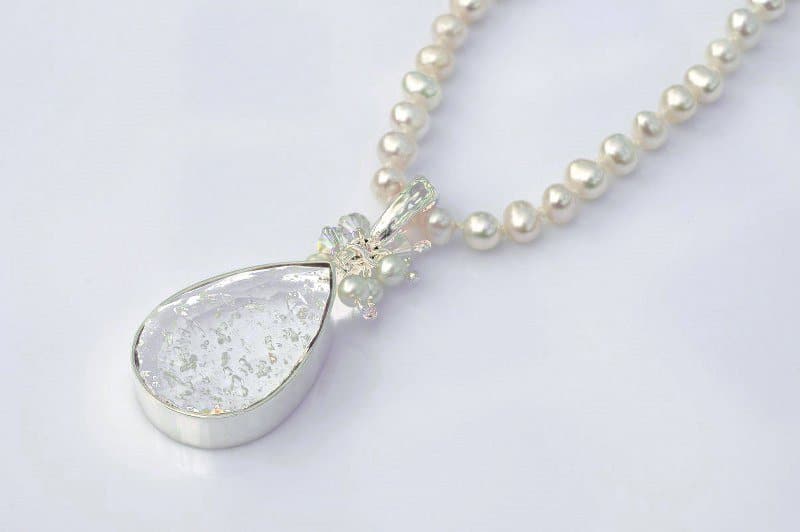 pearl necklace